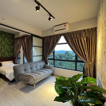 Апартаменти Jesselton Quay Kota Kinabalu 1 Екстер'єр фото