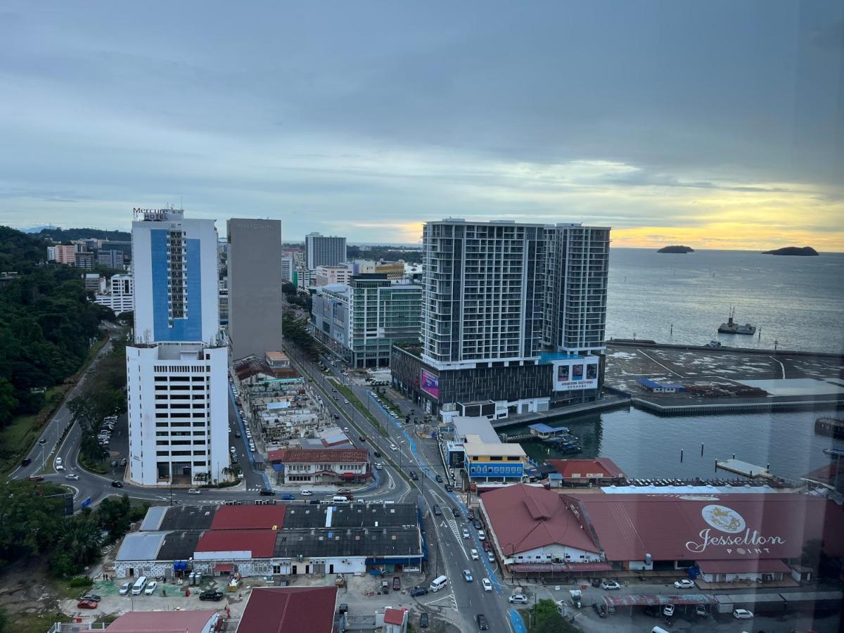 Апартаменти Jesselton Quay Kota Kinabalu 1 Екстер'єр фото